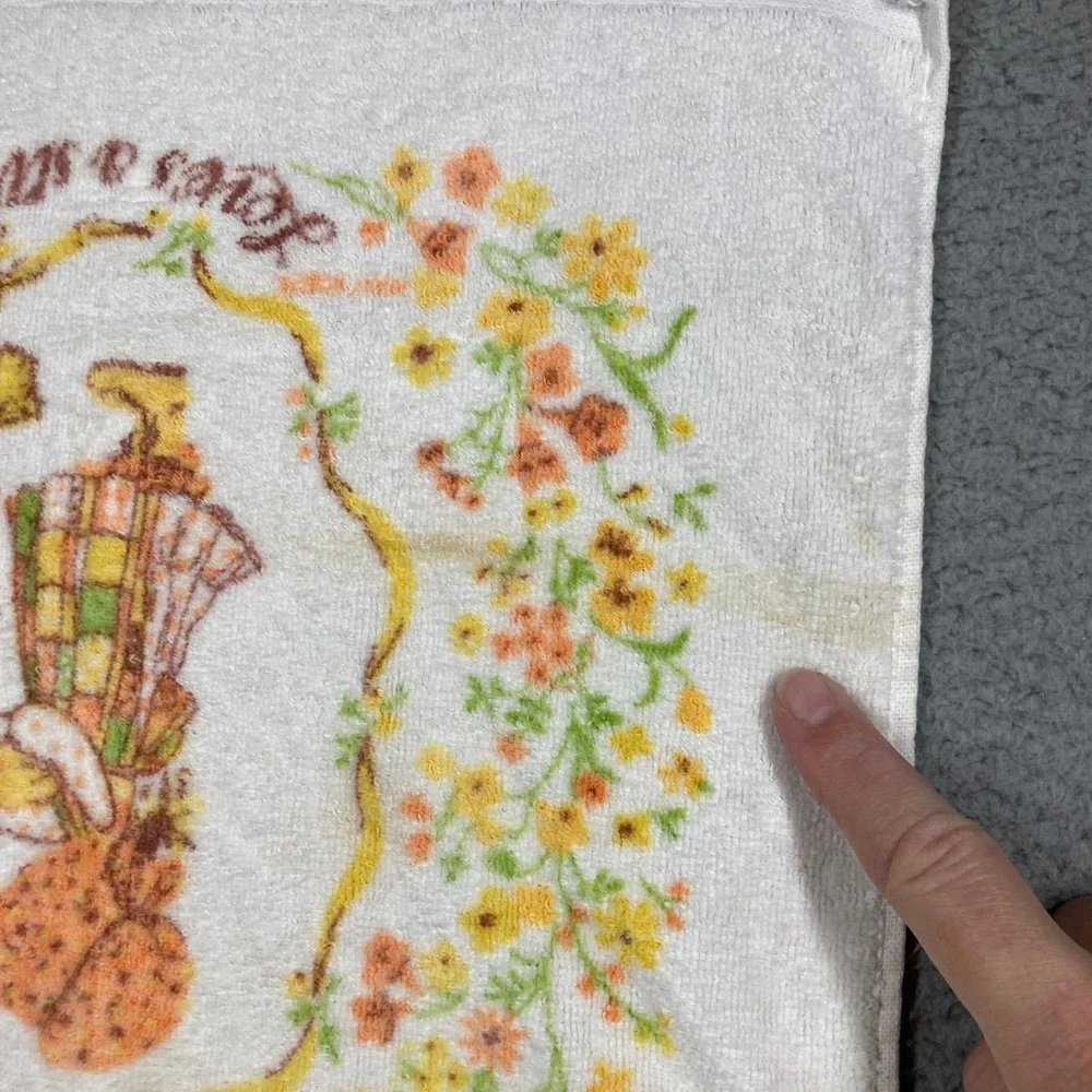 Vintage 70s Holly Hobbie Bath Hand Towel White Fringed Floral Cotton Cannon